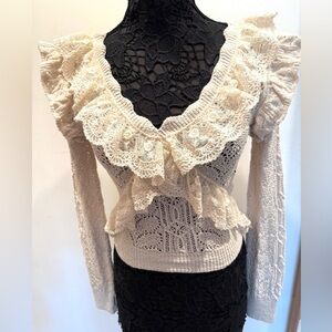 Stunning Ivory Crochet v neck ruffle and lace sweater